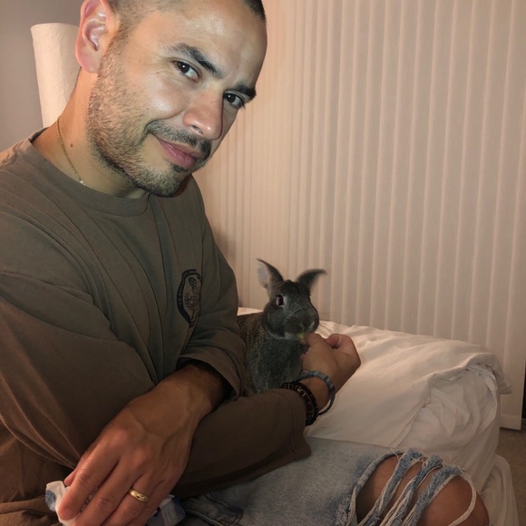 Poshmark Ambassador/Top Rated Seller - Picture 2 of 8